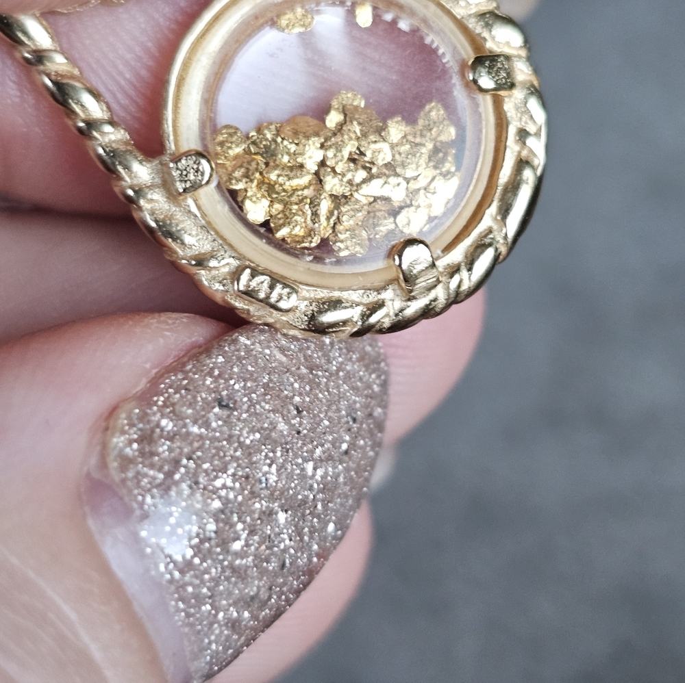 14k gold pendant with high karat gold inside. Back stamped 14k. More info in pic - Picture 3 of 5